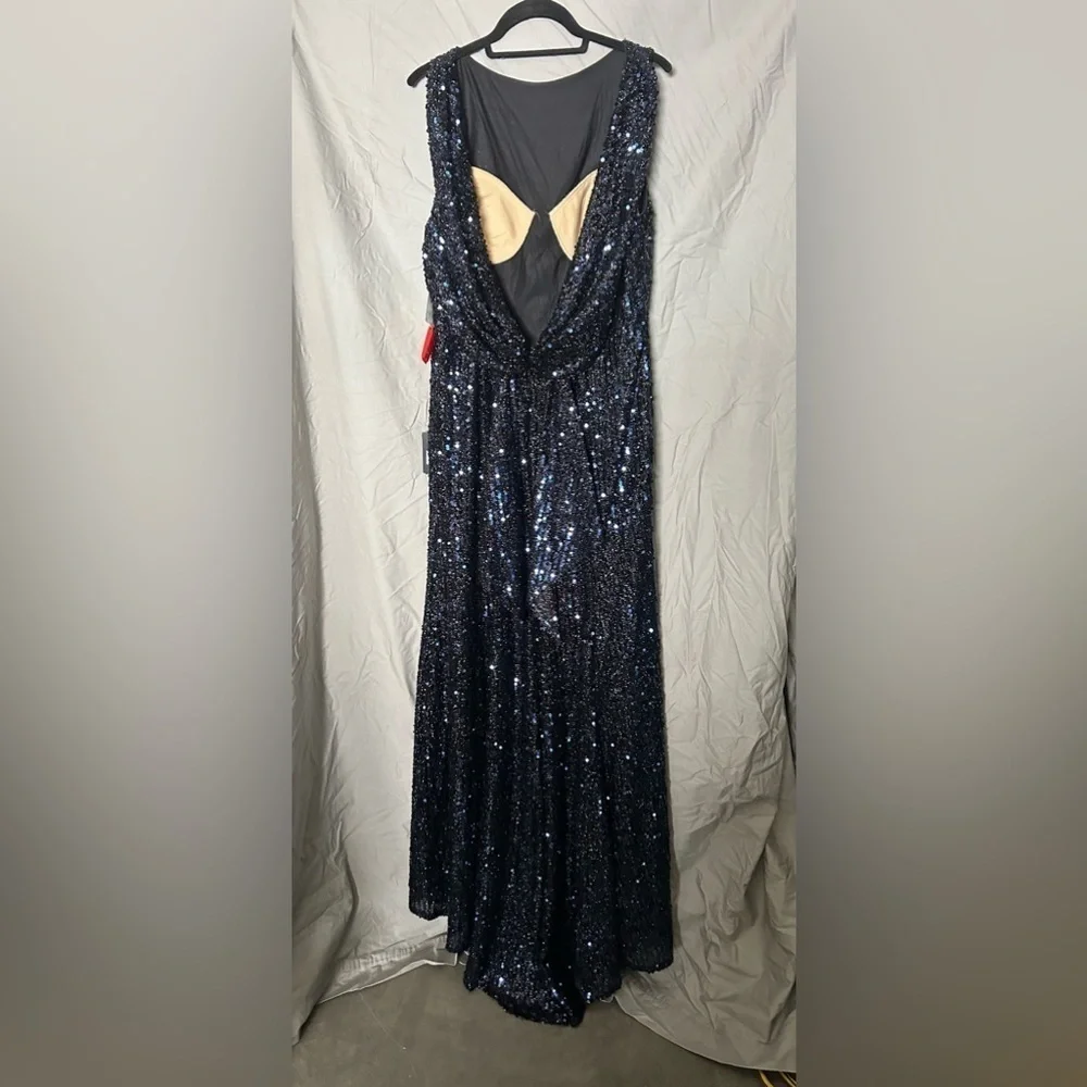 Mac Duggal 26331 NWT COWL BACK BOAT NECK SEQUINED EVENING GOWN - Picture 6 of 13